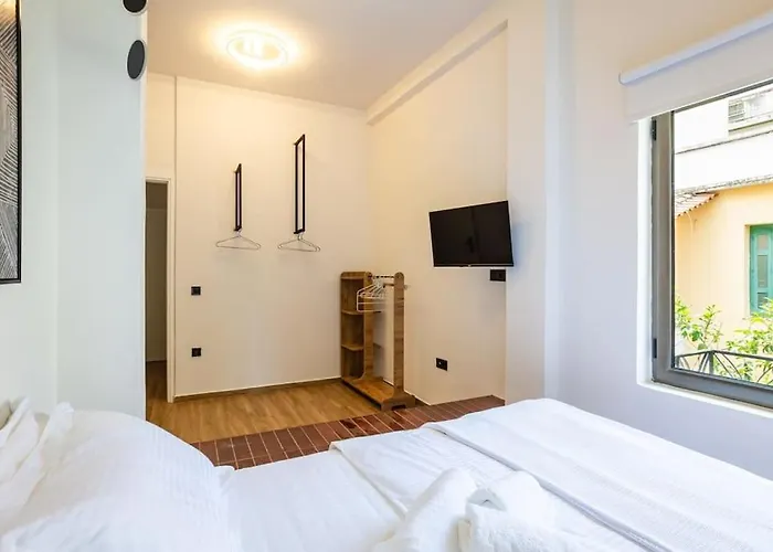 Central Gem - Kalamata Exclusive Loft16
